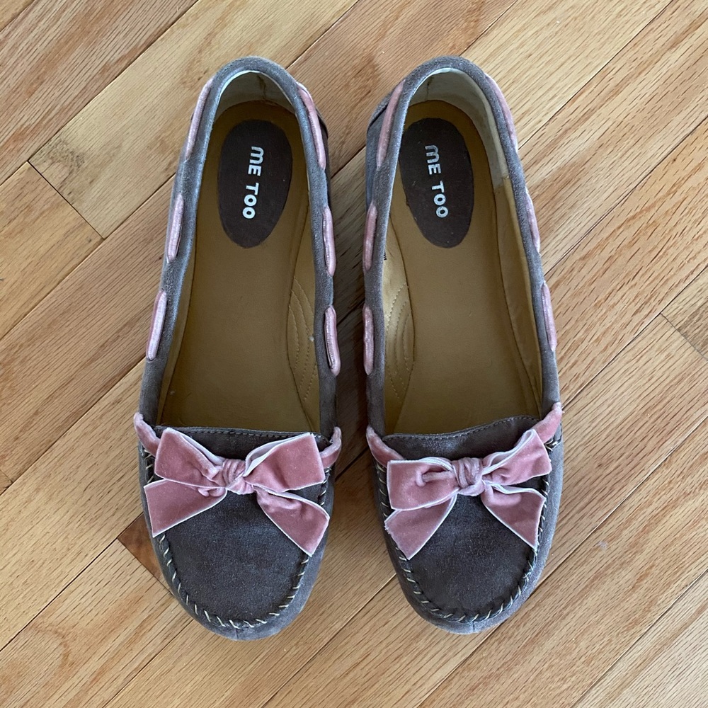 Me Too Gray Brown Suede & pink velvet loafers 9